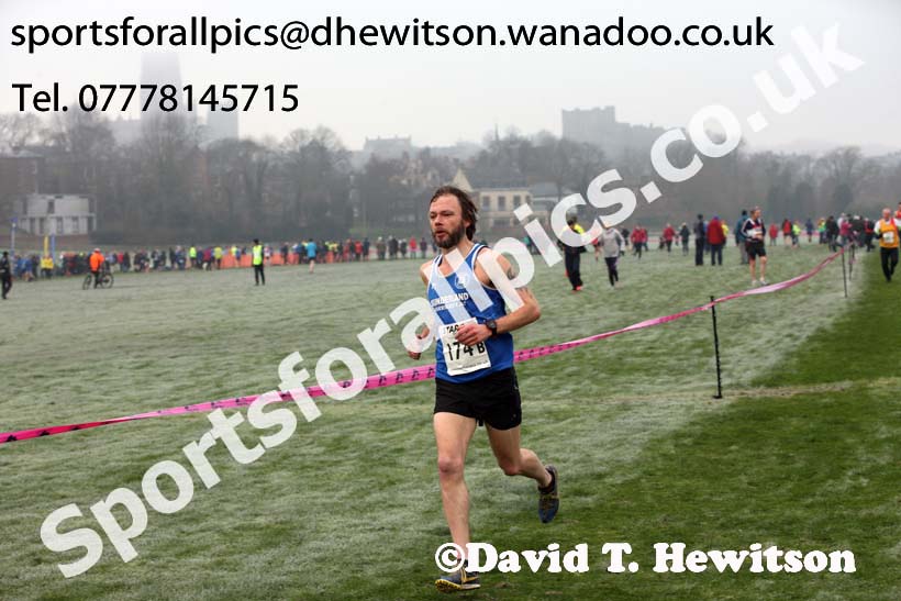 Veterans race, Durham Cathedral Cross Country Relays. Photo: David T. Hewitson/Sports for All Pics